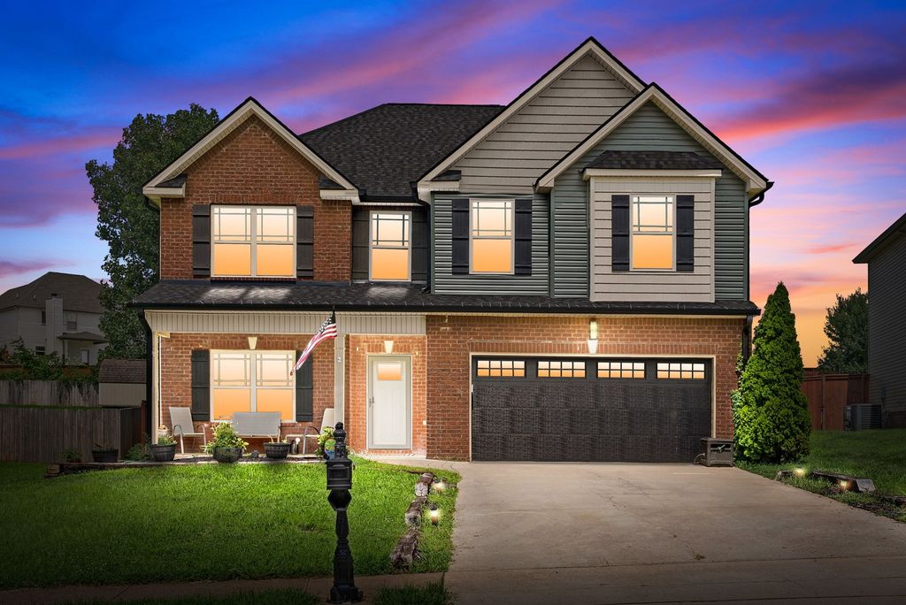2048 Bandera Dr, Clarksville, TN 37042