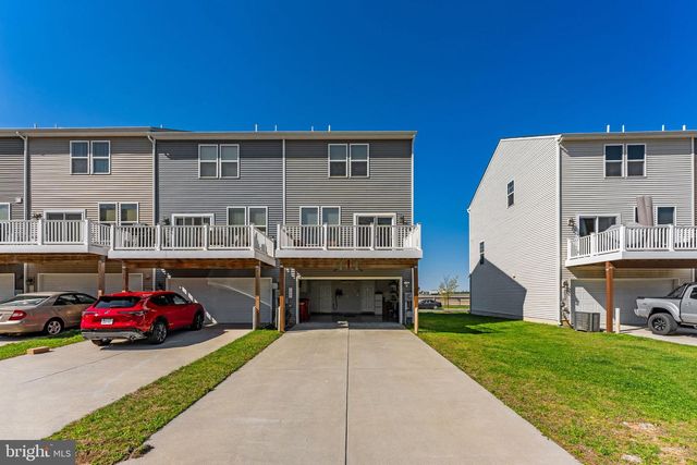 159 PRESIDENTS POINTE AVE, Ranson, WV 25438
