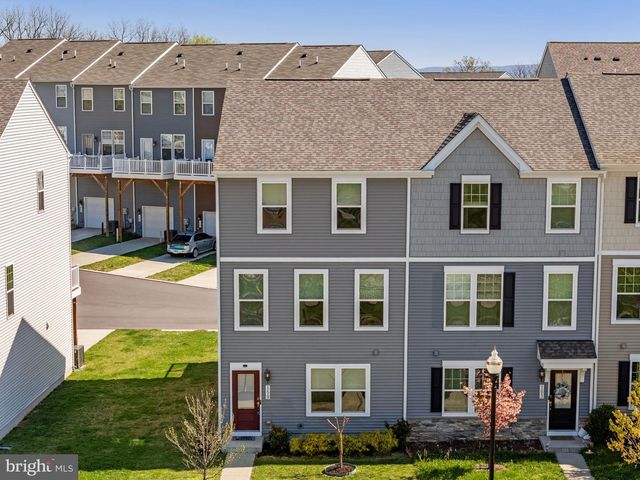 159 PRESIDENTS POINTE AVE, Ranson, WV 25438