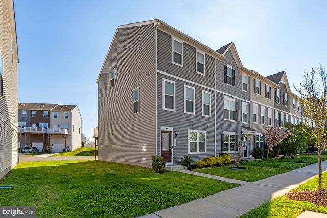159 PRESIDENTS POINTE AVE, Ranson, WV 25438