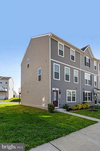 159 PRESIDENTS POINTE AVE, Ranson, WV 25438