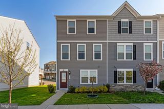159 PRESIDENTS POINTE AVE, Ranson, WV 25438
