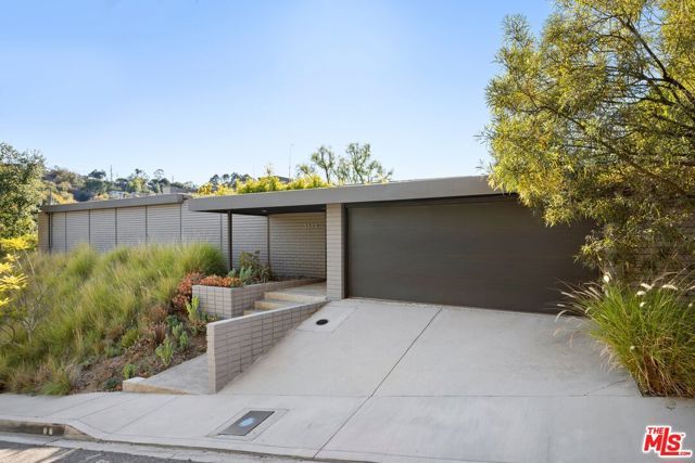 3523 Beverly Ridge Drive, Sherman Oaks, CA 91423