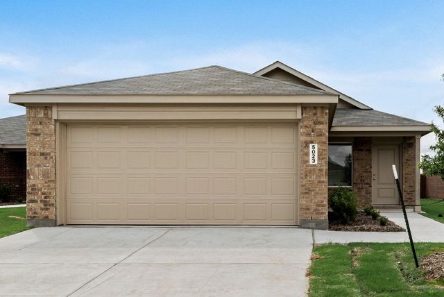 1272 Balsam Road, Wilmer, TX 75141