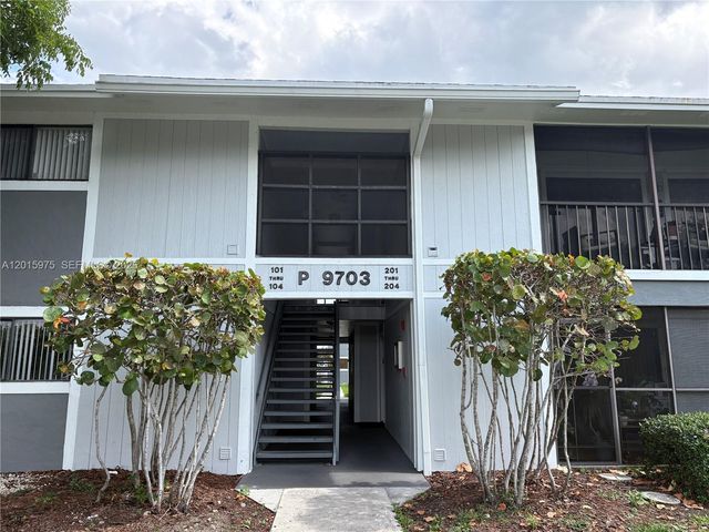 9703 Hammocks Blvd 202, Miami, FL 33196
