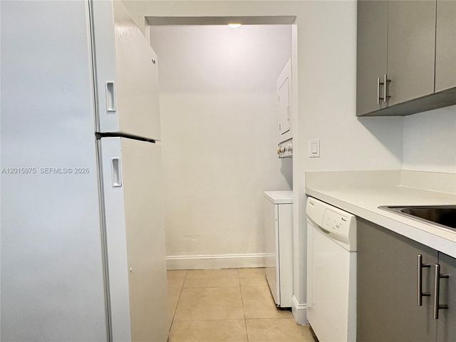 9703 Hammocks Blvd 202, Miami, FL 33196