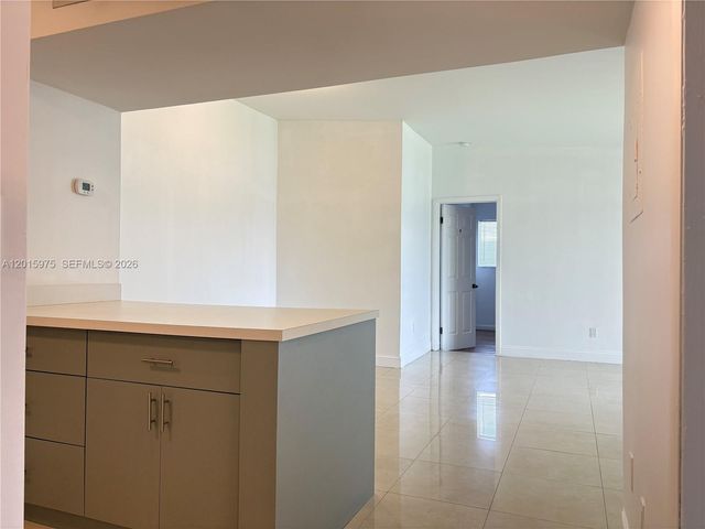 9703 Hammocks Blvd 202, Miami, FL 33196