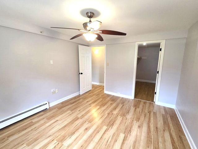 10213 S 86th Terrace 103, Palos Hills, IL 60465