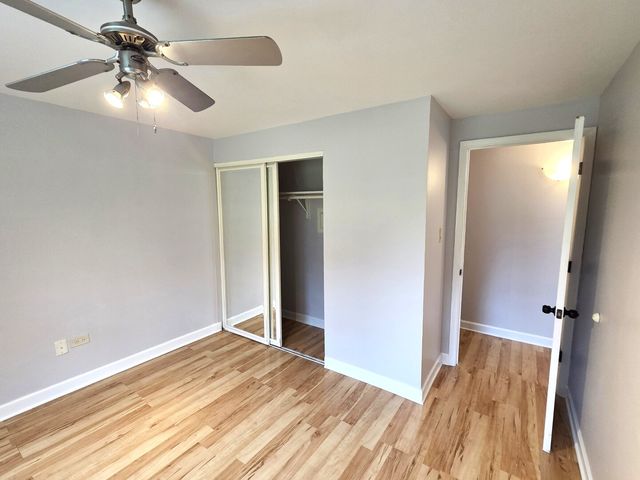 10213 S 86th Terrace 103, Palos Hills, IL 60465