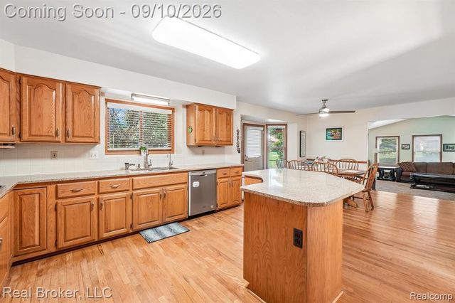 3630 Car Drive, Commerce Twp, MI 48382
