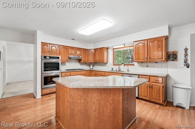 3630 Car Drive, Commerce Twp, MI 48382