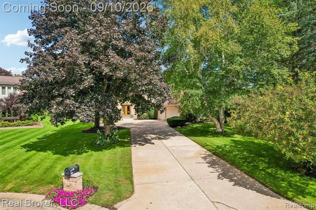 3630 Car Drive, Commerce Twp, MI 48382