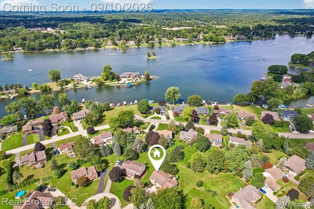 3630 Car Drive, Commerce Twp, MI 48382