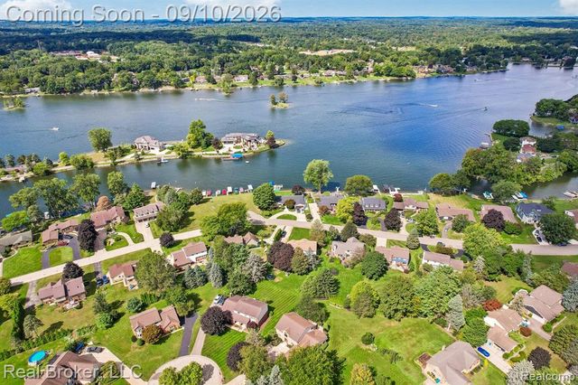 3630 Car Drive, Commerce Twp, MI 48382