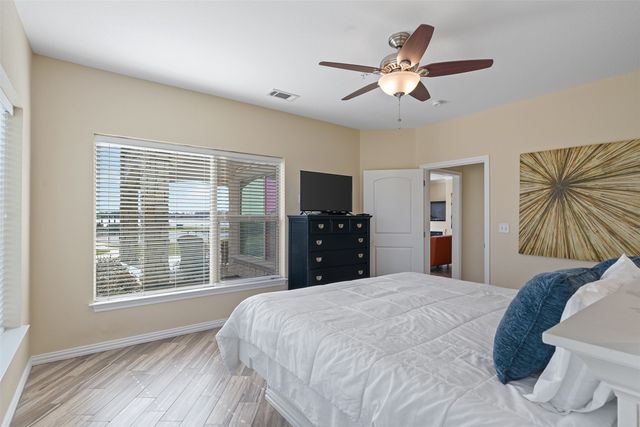 9900 Northshore Boulevard 3101, Corsicana, TX 75109