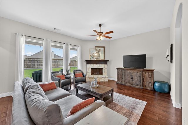 106 Zion Lane, Forney, TX 75126