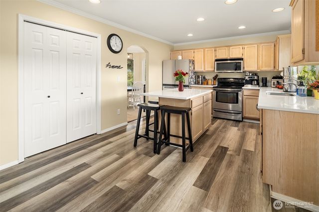 1216 200th Avenue E, Lake Tapps, WA 98391