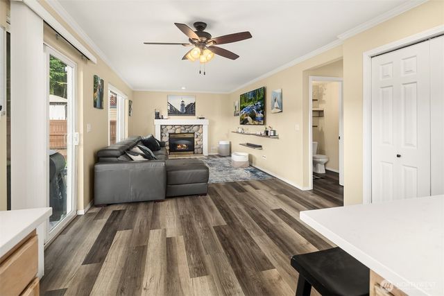 1216 200th Avenue E, Lake Tapps, WA 98391
