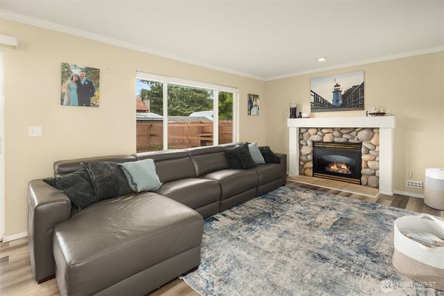 1216 200th Avenue E, Lake Tapps, WA 98391