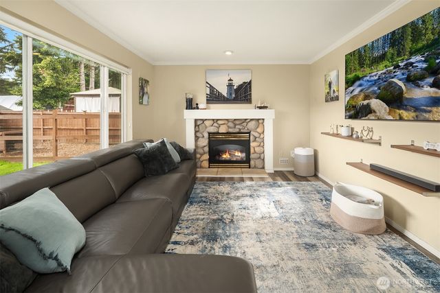 1216 200th Avenue E, Lake Tapps, WA 98391