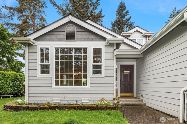 1216 200th Avenue E, Lake Tapps, WA 98391