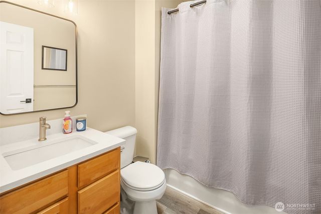 1216 200th Avenue E, Lake Tapps, WA 98391