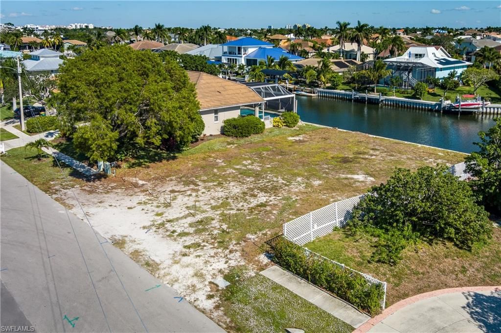 609 Spinnaker DR, MARCO ISLAND, FL 34145 — photo 2