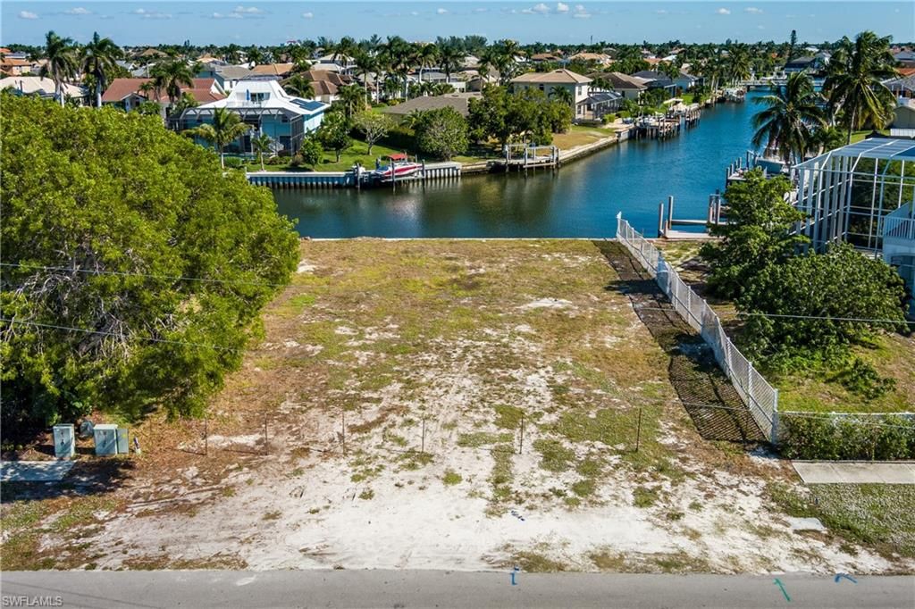 609 Spinnaker DR, MARCO ISLAND, FL 34145 — photo 3