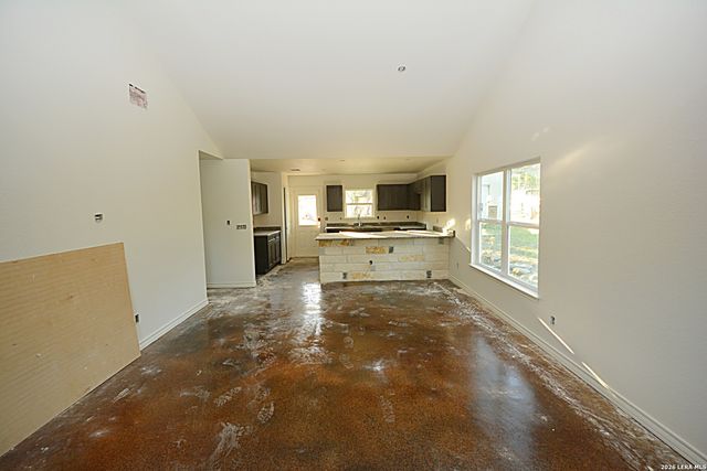 554 Burr Oak, Canyon Lake, TX 78133