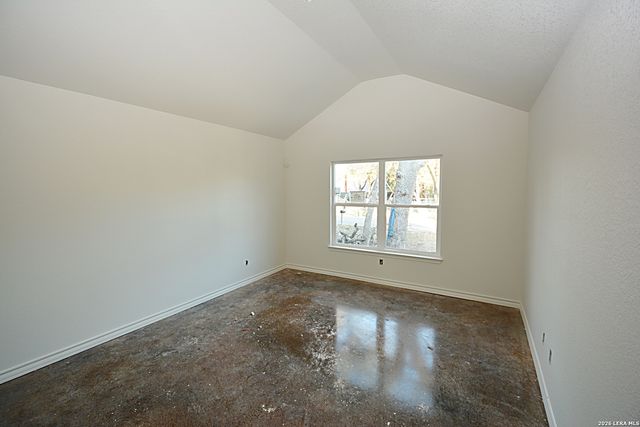 554 Burr Oak, Canyon Lake, TX 78133