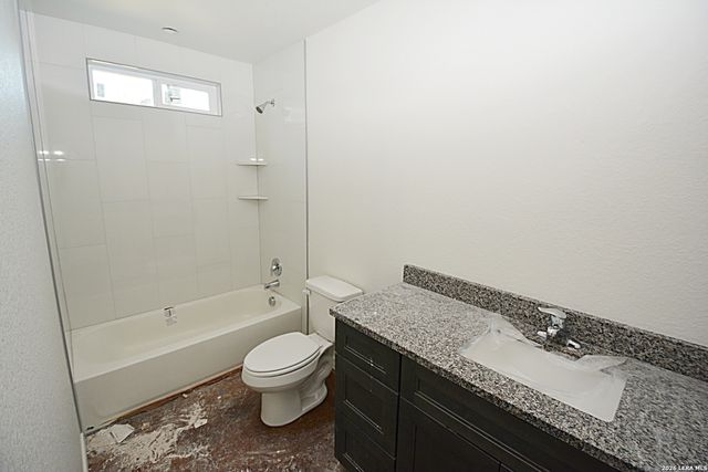 554 Burr Oak, Canyon Lake, TX 78133