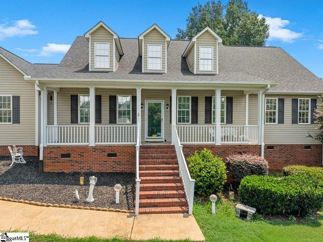 404 Shallowford Drive, Boiling Springs, SC 29316