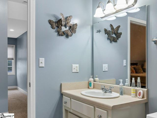 404 Shallowford Drive, Boiling Springs, SC 29316