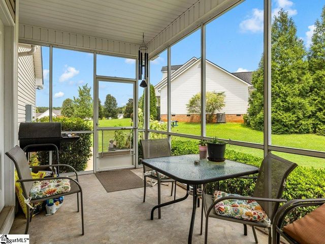 404 Shallowford Drive, Boiling Springs, SC 29316