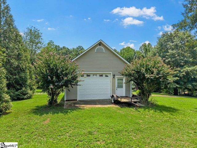 404 Shallowford Drive, Boiling Springs, SC 29316