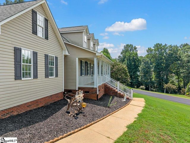 404 Shallowford Drive, Boiling Springs, SC 29316