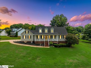 404 Shallowford Drive, Boiling Springs, SC 29316