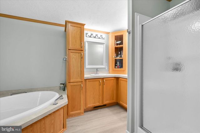 108 SUMMERS DR, Lancaster, PA 17601