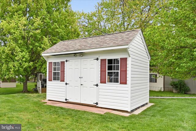 108 SUMMERS DR, Lancaster, PA 17601
