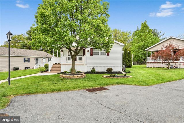 108 SUMMERS DR, Lancaster, PA 17601