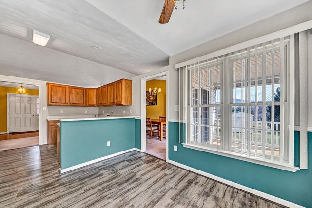 6008 Farmhouse LN, Roanoke, VA 24012