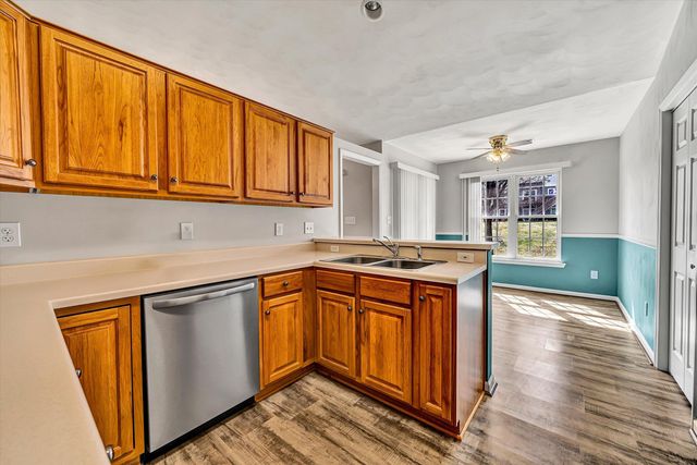 6008 Farmhouse LN, Roanoke, VA 24012