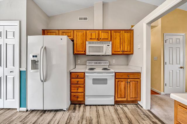 6008 Farmhouse LN, Roanoke, VA 24012