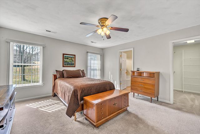 6008 Farmhouse LN, Roanoke, VA 24012