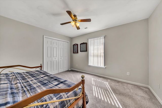 6008 Farmhouse LN, Roanoke, VA 24012