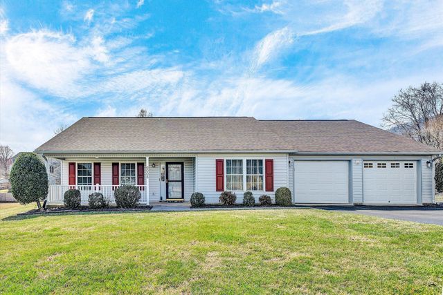 6008 Farmhouse LN, Roanoke, VA 24012