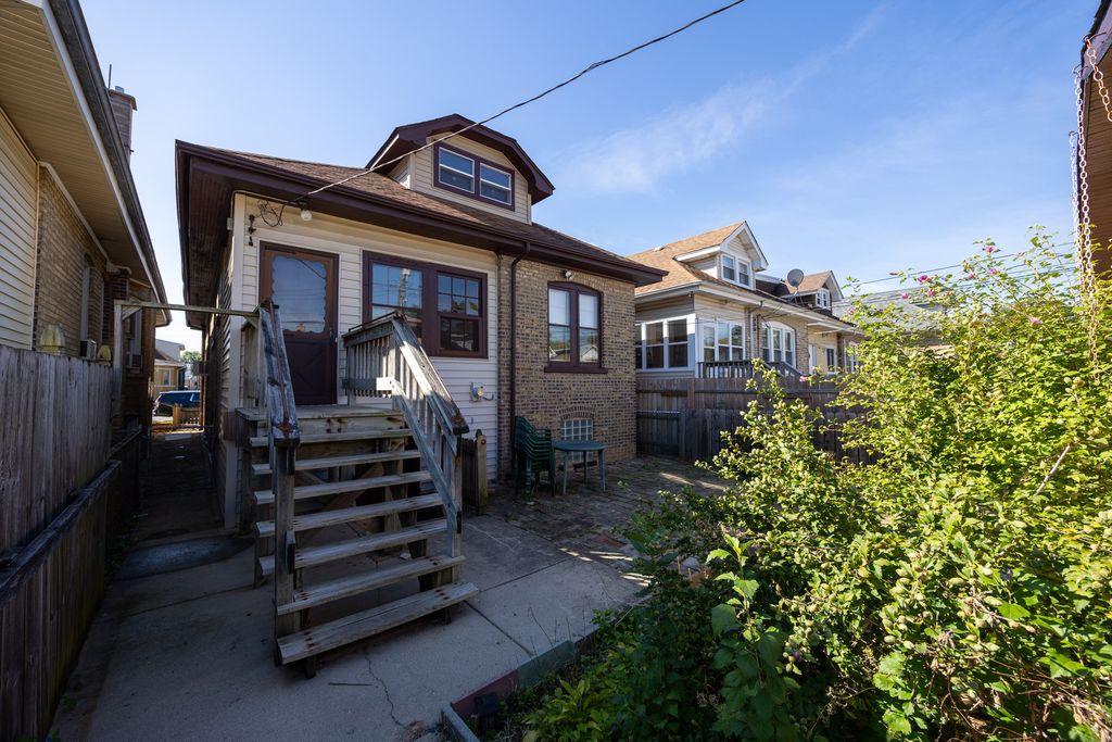 5226 W Wolfram Street, Chicago, IL 60641 — photo 3