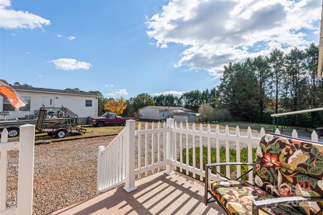 5125 Goldfinch Court, Granite Falls, NC 28630