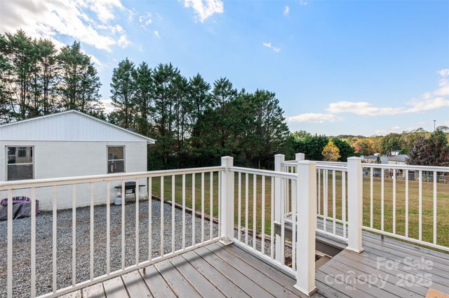 5125 Goldfinch Court, Granite Falls, NC 28630