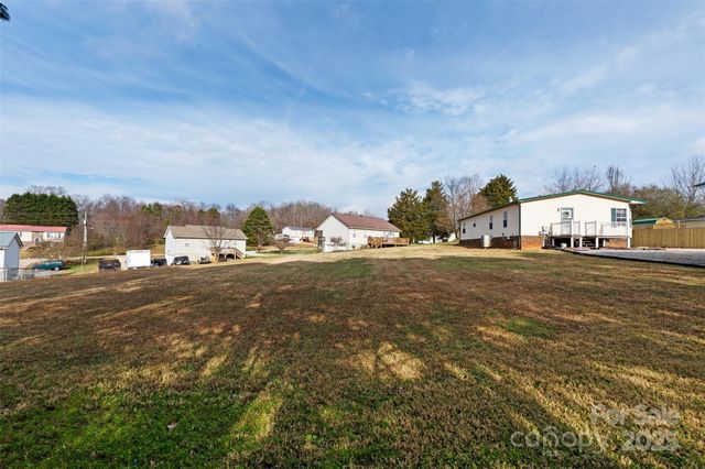 5125 Goldfinch Court, Granite Falls, NC 28630